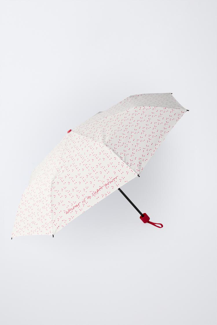 GUARDA-CHUVA DOBRÁVEL COM ESTAMPADO DE CORAÇÕES